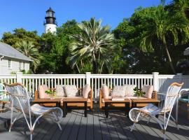 Lighthouse Hotel - Key West Historic Inns，位于基韦斯特Duval的酒店