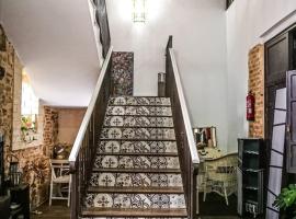 HOTEL RURAL TOCAMPAVI，位于Chillón的酒店