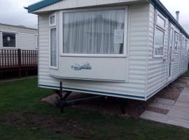 L&g FAMILY HOLIDAYS 8 BERTH SEALANDS FAMILYS ONLY AND THE LEAD PERSON MUST BE OVER 30，位于英戈尔德梅尔斯的度假屋