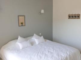 Nice double room with pool and private terrace，位于波讷地区帕朗提的酒店