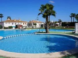 Costa Blanca Bungalow Lago jardin frente piscina 4 personas