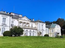 Pokoje Gościnne Pałac w Balicach Instytut Zootechniki PIB