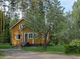 Björkbo, Old farm with modern conveniences，位于Särkilahti的别墅