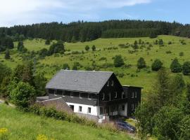 Familienpension Obere Juchhe, Ferienwohnung und Zimmer，位于格拉芬道尔的民宿
