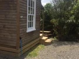 Tui Glen