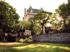 The Fort Garry Hotel Spa and Conference Centre, Ascend Hotel Collection，位于温尼伯邵氏运动场附近的酒店