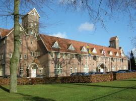 Onderwijshotel De Rooi Pannen Tilburg，位于蒂尔堡Dutch Textile Musem附近的酒店