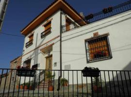 Casa Rural del Aire Torrellas TarazonaMoncayo，位于Torrellas的乡间豪华旅馆