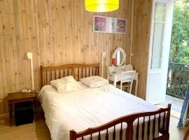 Appartement cosy à Néris-les-Bains, 20 m², balcon avec vue