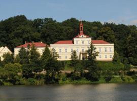 Penzion Zámek Rozsochatec，位于Rozsochatec的酒店