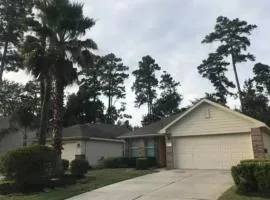 Spacious 3 bed/ 2 bathroom House in Conroe, TX