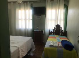 hospedagem quarto casa da waldir ,03，位于戈亚斯的酒店