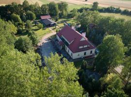 Dworek Rutkowskich，位于Borowskie Cibory的酒店