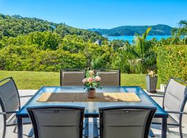 Superior Poinciana 011 on Hamilton Island，位于汉密尔顿岛的度假村