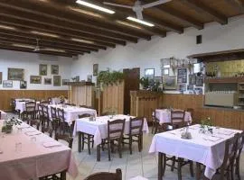 拉奇欧齐亚农庄酒店