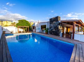 Villa Punta Negra HEATED POOL tenerifesummervillas，位于圣地亚哥港竞技场广场附近的酒店