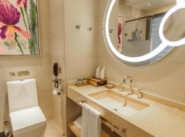 Lavande Hotel Zhangjiakou Victoria Plaza，位于张家口的酒店