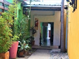 Las Mañanitas Casa Hotel，位于巴拉那的酒店