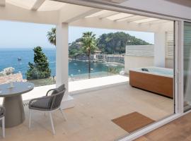 Iancu Charme Apartments，位于陶尔米纳Taormina Cable Car - Mazzaro Station附近的酒店