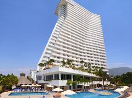 HS HOTSSON Hotel Acapulco，位于阿卡普尔科的带泳池的酒店
