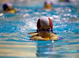 凯扎美西酒店，位于里加的酒店