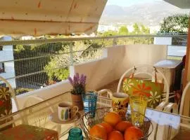 Thalia Apartment in Kalamata, 15' walk from the city center and the beach