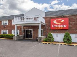 Econo Lodge Inn & Suites Windsor Locks Bradley Airport