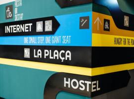 QHA HOSTEL，位于特莱姆森的酒店