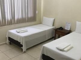 Nova Aurora Hotel，位于伊加拉佩的酒店