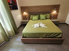 QUEEN MEDINA Centro Storico，位于那不勒斯的酒店