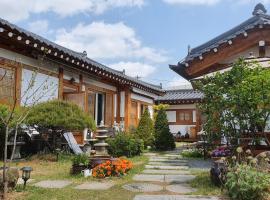 多兰多兰旅馆，位于庆州Gyeongju National Museum附近的酒店