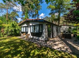 Chalet "de Hazelnoot" te Diever，位于迪弗尔的酒店