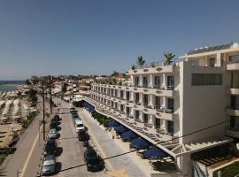 爱琴海蓝色海滩酒店 =，位于尼亚·卡利克拉提亚的酒店