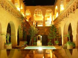 里亚德马克图博酒店，位于阿伊特本哈杜的摩洛哥传统庭院