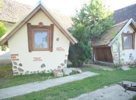 Kuća za odmor ''S''，位于Mladenovo的酒店