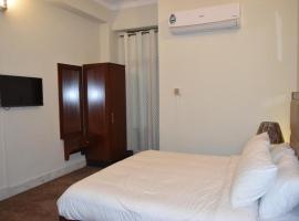 Pearl city Hotel，位于Kary的酒店