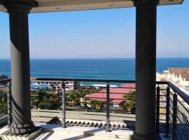 Sancta Maria 10 - Ultimate in luxury & majestic sea views includes private entertainment deck - Free wifi，位于Kingsburgh的酒店