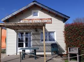 Chalet Les P'tites Maisons dans la Prairie，位于Sallertaine的酒店