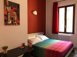 Triquetra - Rooms for Rent，位于费拉拉埃斯滕泽城堡附近的酒店