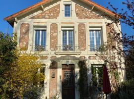 Maison du bonheur，位于马恩河畔维列维利耶-苏尔-马恩 - 勒普莱西斯-特雷维索附近的酒店