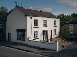 Basin House Peak District，位于Whaley Bridge的酒店