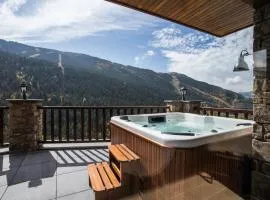 Luxury Alpine Residence with Hot Tub - By Ski Chalet Andorra