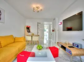 Luxury 4 Stars Apartment with 2 Terraces, Cannes Croisette