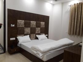 Gokul Grand，位于德拉敦的酒店