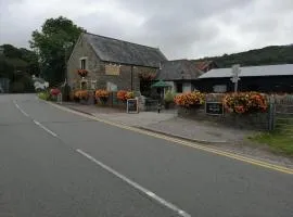 Sgwd Gwladys Lodge