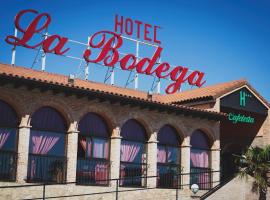 Hotel La Bodega，位于拉尔穆尼亚德多尼亚戈迪纳的酒店