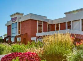 Drury Inn and Suites St Louis Collinsville，位于科林斯维尔的酒店