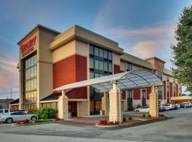 Drury Inn & Suites Bowling Green，位于博林格林的酒店