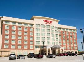 Drury Plaza Hotel St. Louis St. Charles，位于圣查尔斯急流水上乐园附近的酒店