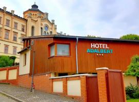 Hotel Adalbert Szent György Ház，位于艾斯特根的浪漫度假酒店